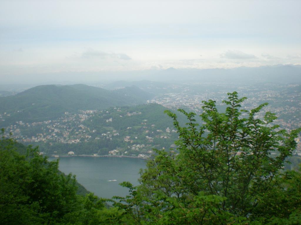 B&B Il Balcone Sul Lago 布鲁纳特 外观 照片